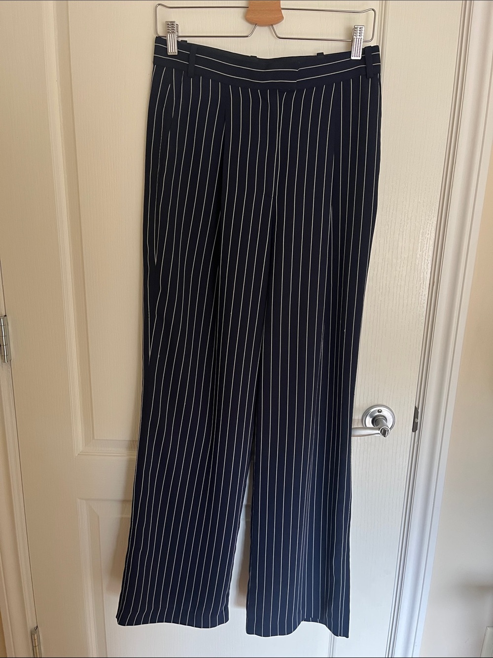 Aritzia Babaton Sadiki Pant navy pinstripe